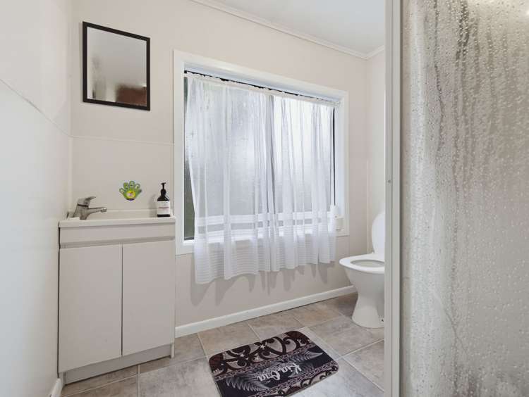 68b Robinson Avenue Holdens Bay_9