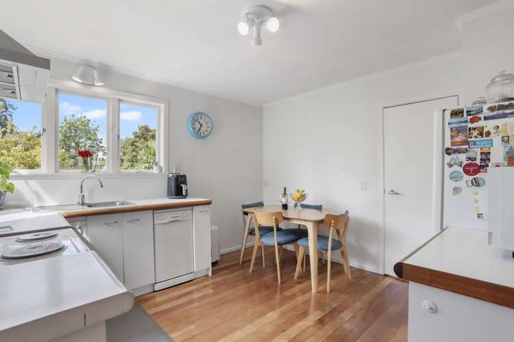 47 Evans Road Glen Eden_10