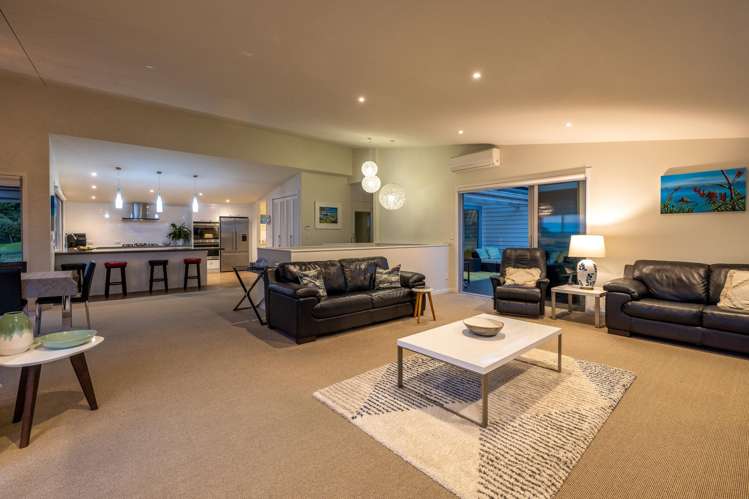 5 Church Bay Road Oneroa_16