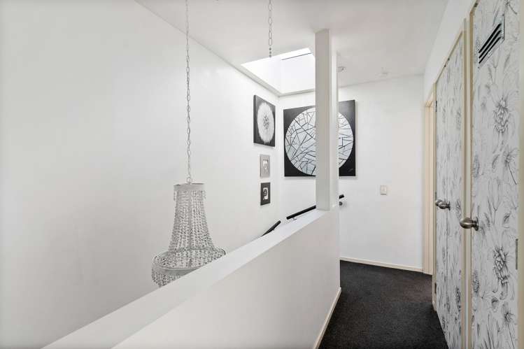 17/21 Hunters Park Drive Three Kings_10