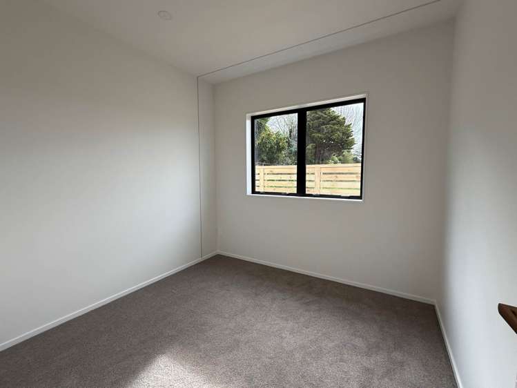 189 Otuwairoa Esplanade Papakura_8
