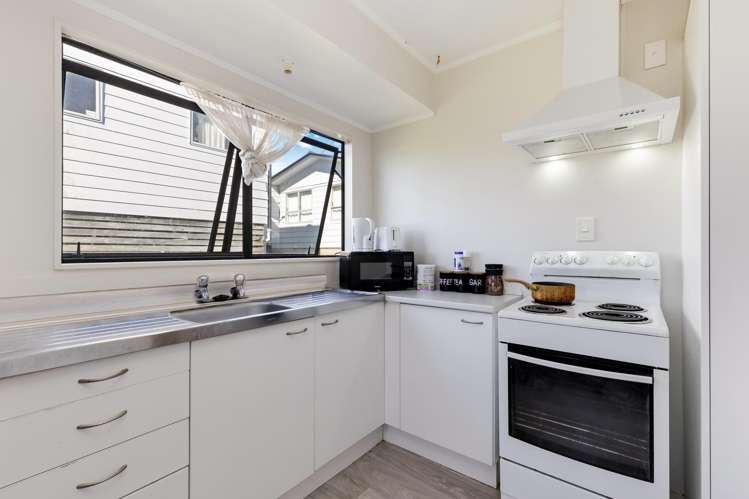 2/27 Christmas Road Manurewa_6