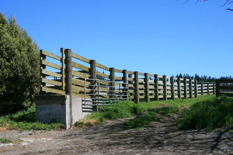 2105 and 2127 Hastings Road Stratford_5