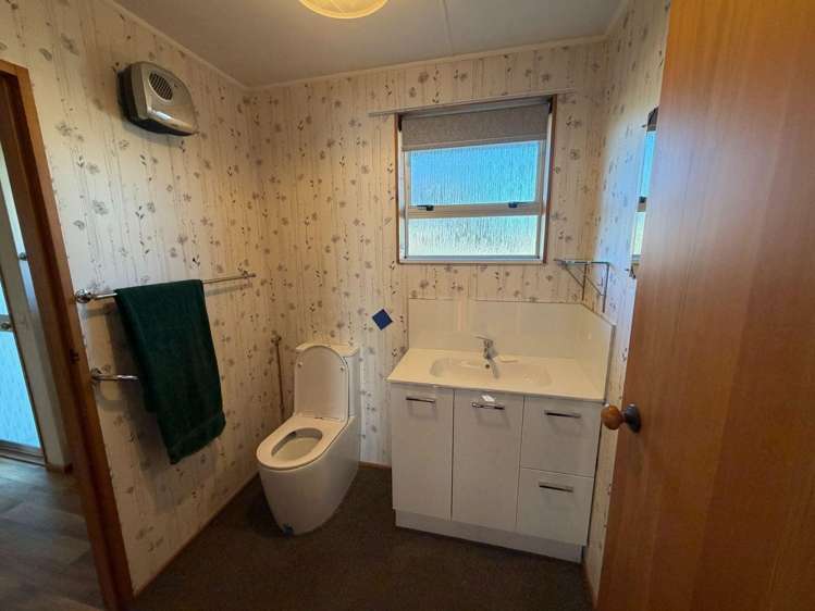 146 Queen St Waimate_5