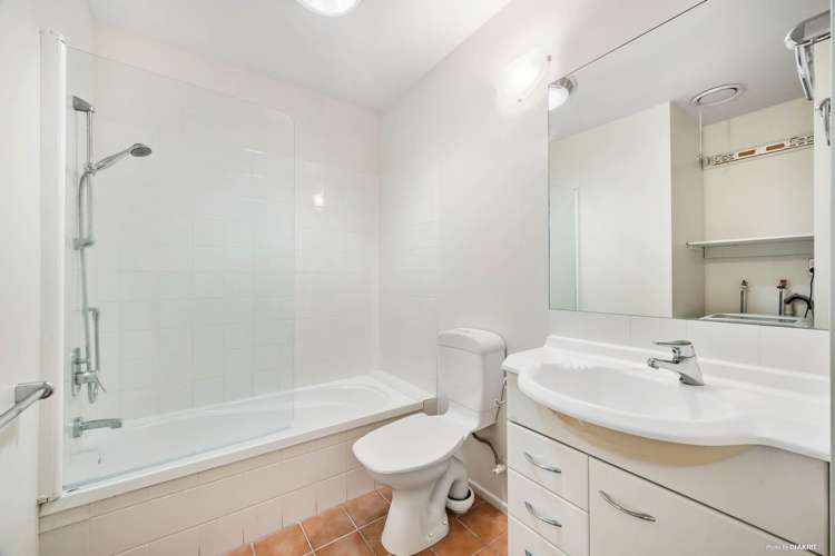 90/92 Bush Road Albany_7