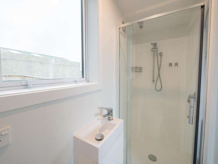 24 Dundonald Street Tainui_15