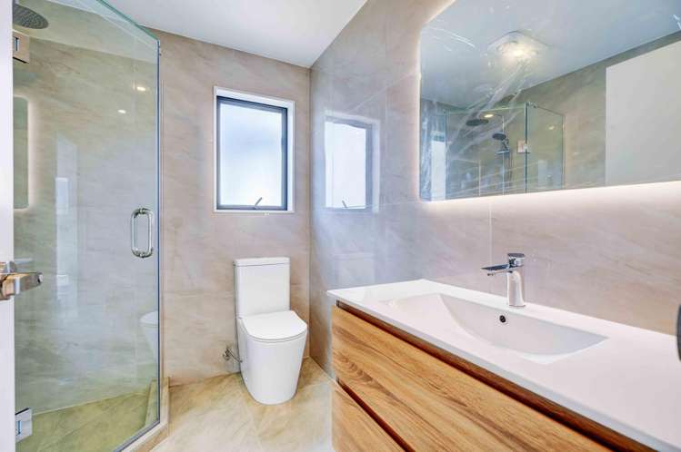 17 & 19 Aratuhia Lane Papakura_18