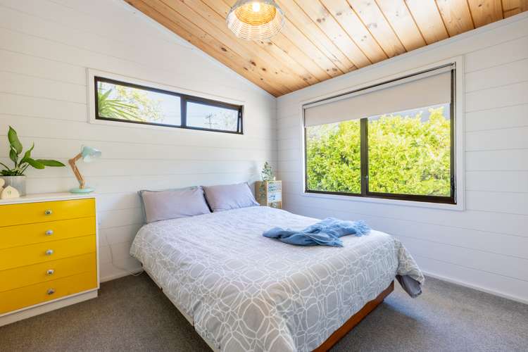 124 Renown Road Raumati South_9