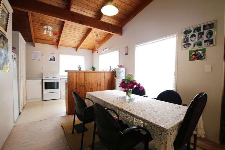 2/3173 Great North Road New Lynn_1