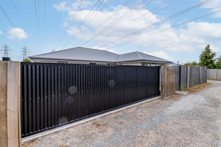 34 Roberts Road Hei Hei_18