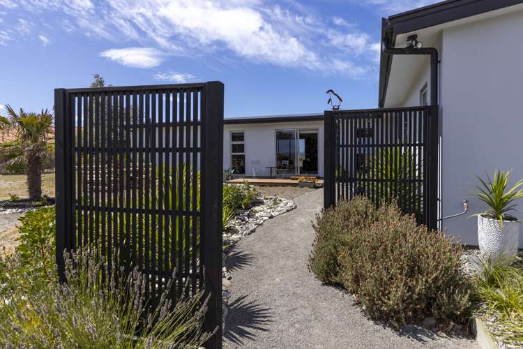 61 Edgewater Place Rarangi_25