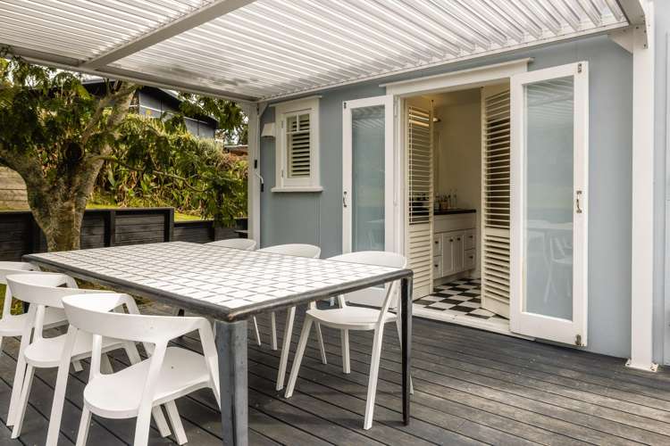 64 Wharf Road Ostend_17