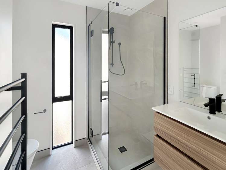 2/118 McFaddens Road 1544_5