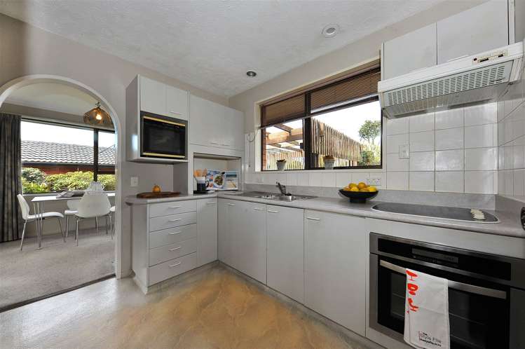 2/2 Kingham Place Avonhead_7