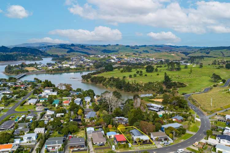 6 Te Hutewai Road Raglan_33