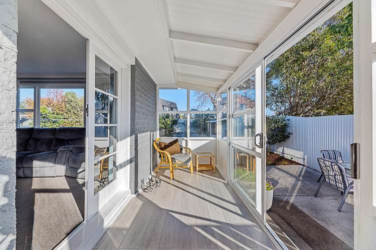 6b Washington Crescent Redwoodtown_3