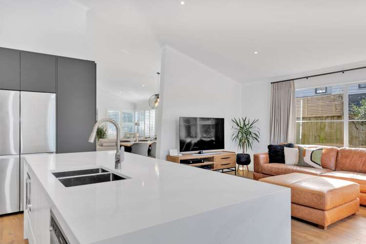 123 Pine Harbour Parade Beachlands_10