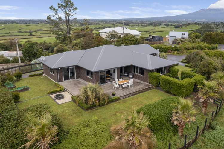 233 King Road Inglewood_23