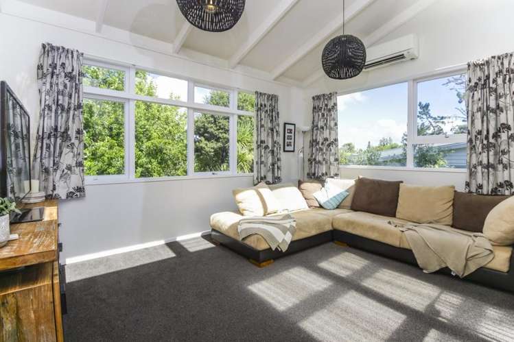 28 Derwent Crescent Titirangi_10