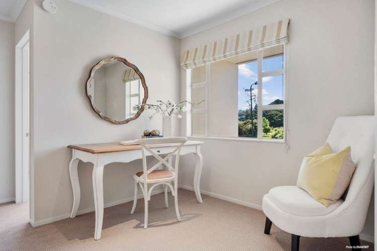 64 Salford Crescent Flat Bush_8