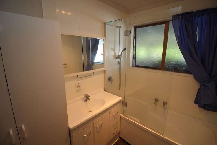 16a Flower Street Bulls_22