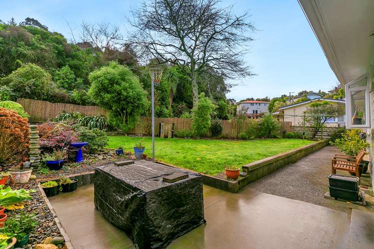 46 Kiwi Crescent Tawa_18