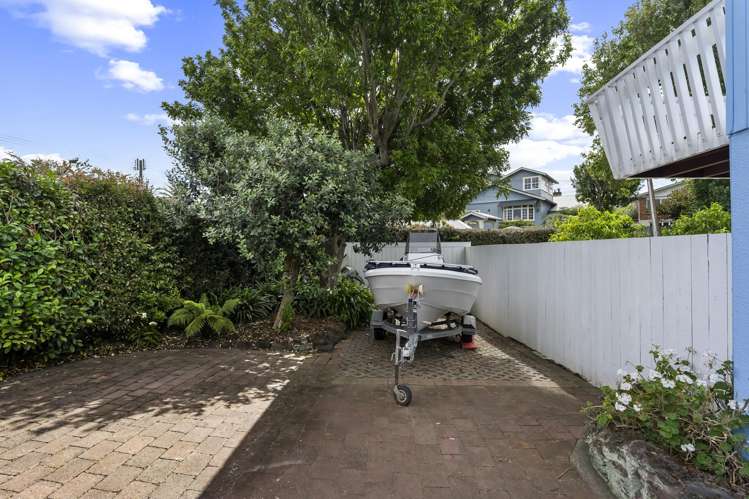 2 Grove Road Devonport_19