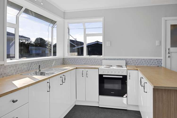 15 McLean Street Hawera_10