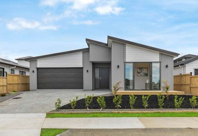 Modern Family Living in the Heart of Kumeu