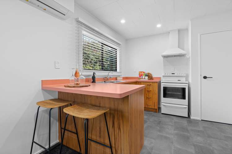 424 High Street South Carterton_7