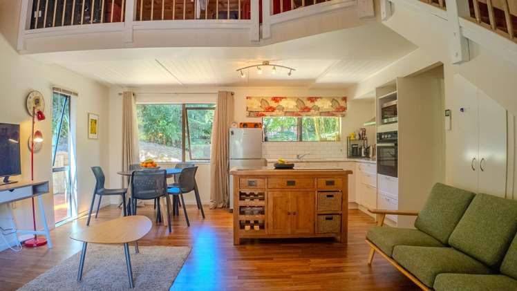 22 Victoria Road North Onetangi_7