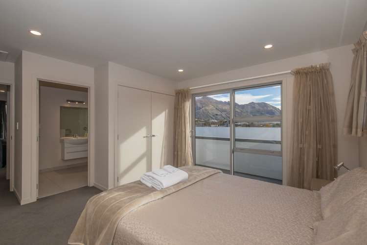 187 Aubrey Road Wanaka_16