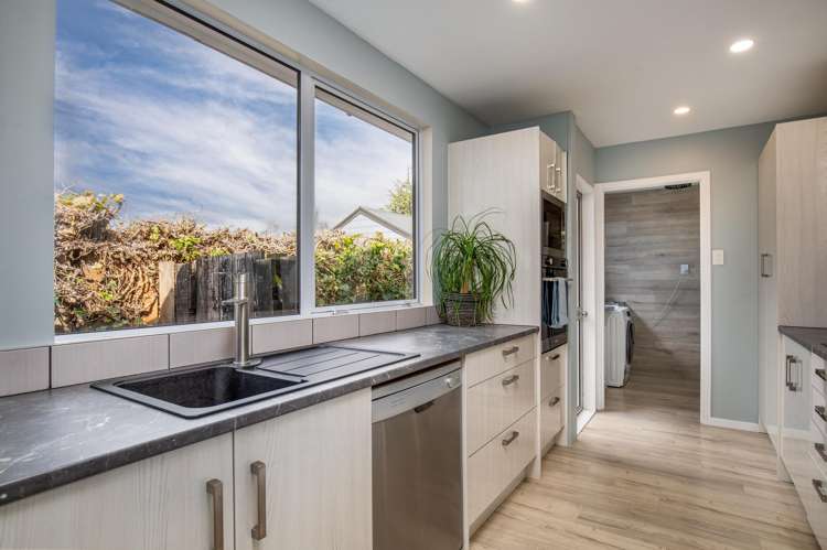 21 Antimony Crescent Cromwell_1