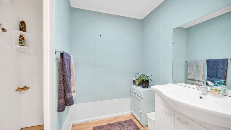 5 Percy Street Weston_18