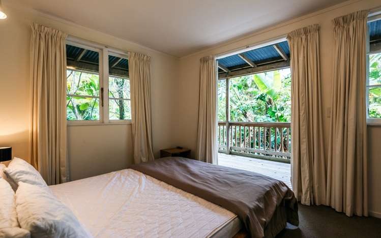 211 Ocean View Road Oneroa_8