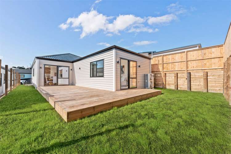 46 Whakairo Crescent Gulf Harbour_17