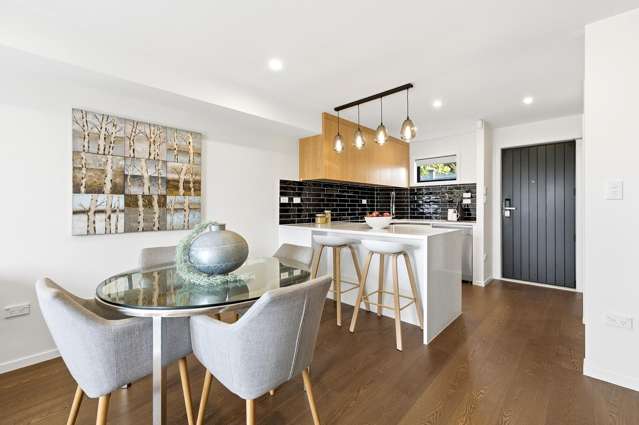 4/19 Trias Road Totara Vale_4