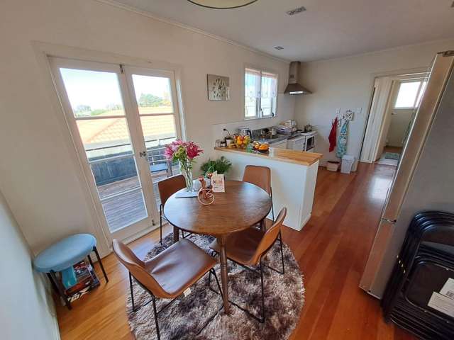 57 Tiroroa Avenue 1802_4
