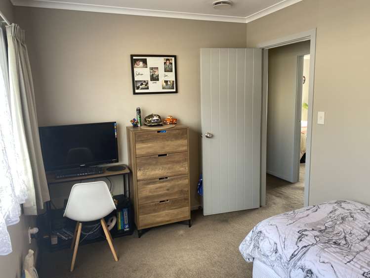 33 Clyde Crescent Roslyn_11