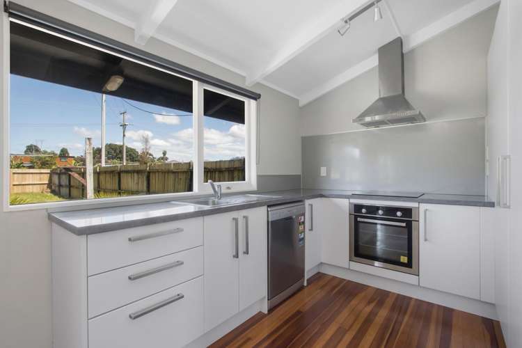 40 Athenree Road Athenree_3