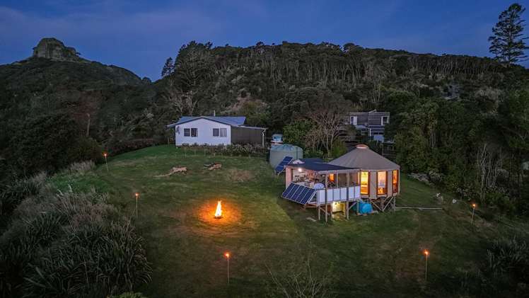 33 Kent Street Whangaroa_14