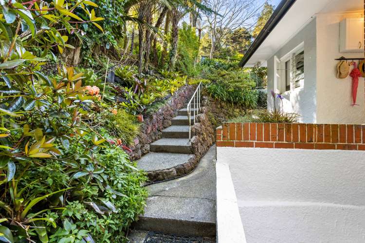 44 Huia Road Titirangi_17