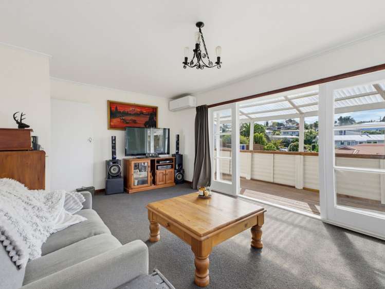 18 Adams Place Te Kamo_18