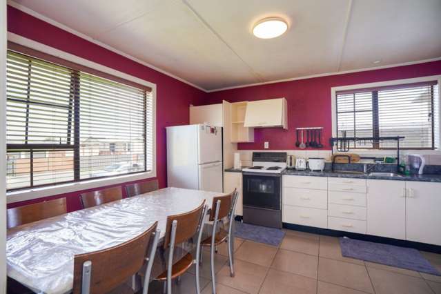 10 Forfar Crescent Rockdale_4