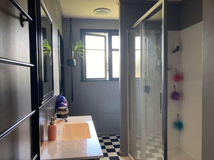 89 Broadway Waitara_6