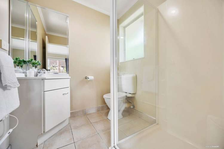 6 Feeny Crescent East Tamaki_16