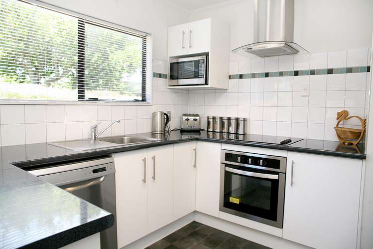 2/55a Maich Road Manurewa_7