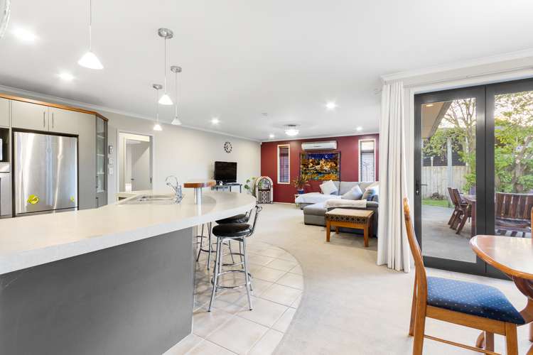 14 Wiltshire Drive Huntington_5