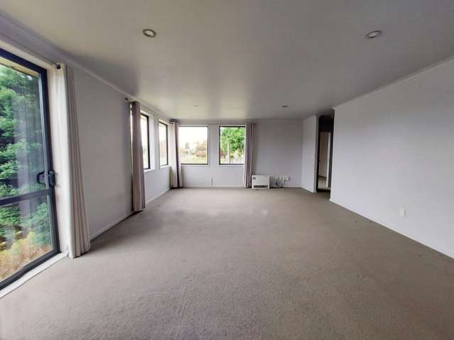 25 Saxon Woods Drive 2612_3