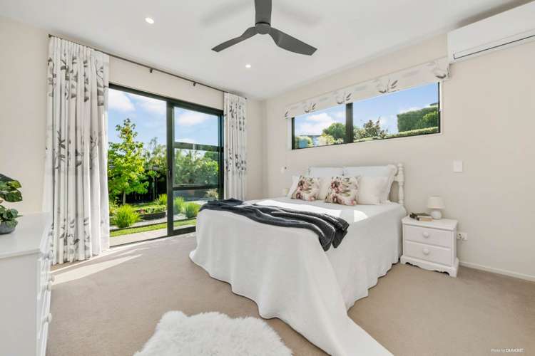 10 Lydiard Place Beachlands_14